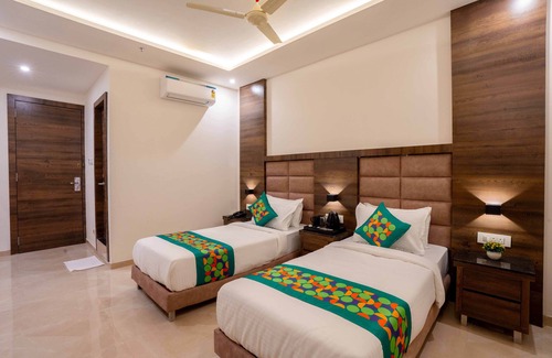 Kurla West Hotel | Treebo Palm Olive