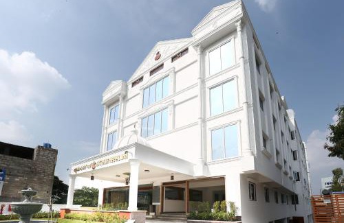 Mysore Hotel | Treebo Premium Akshaya Mahal Inn