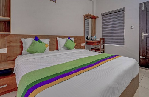 Civil Station Hotel | Treebo Regalia Inn Wayanad