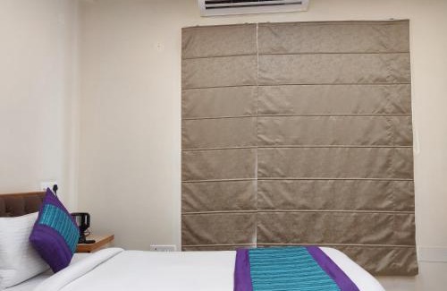 Sushant Lok Hotel | Treebo Sai Village Gold Souk - Sec 43