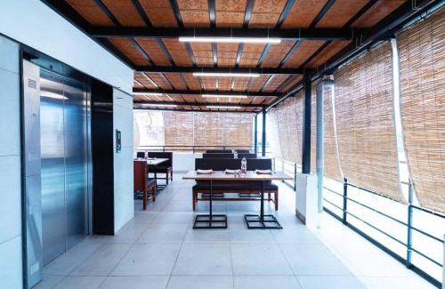 Bengaluru Hotel | Treebo The Grand Skyla, Malleshwaram