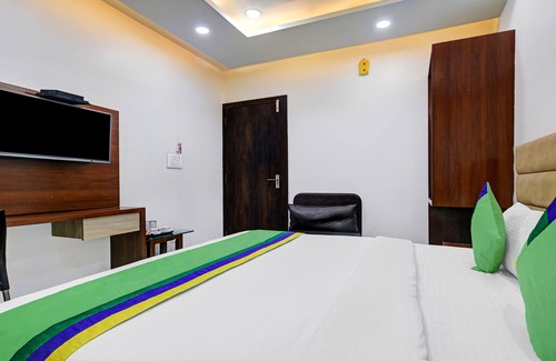 Dehradun Hotel | Treebo Trend Calista Square