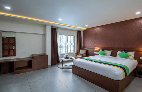 Vayittiri Hotel | Treebo Trend Chembra Residency
