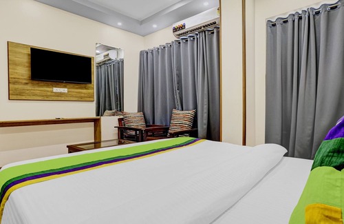 Vile Parle East Hotel | Treebo Trend Freedom Star, Vile Parle