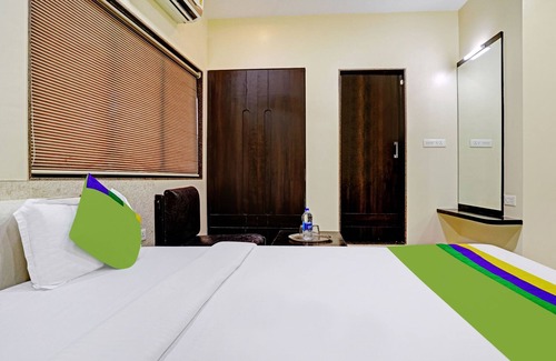 Parel Hotel | Treebo Trend Hiramani Parel Lalbaug