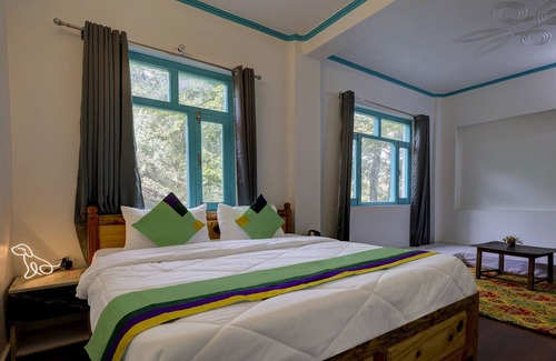 Almora Hotel | Treebo Trend Kasar Inn With Mountain View