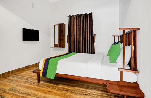 Devikolam Hotel | Treebo Trend The Hazeberg Munnar With Mountain View