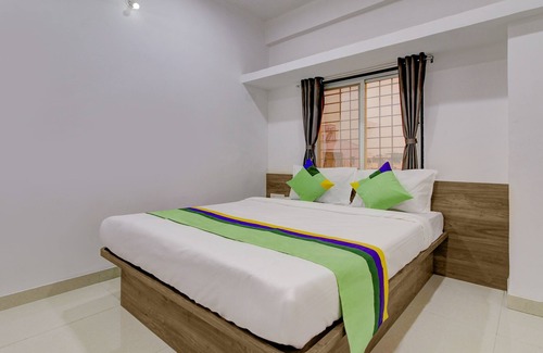 Kharadi Hotel | Treebo White House