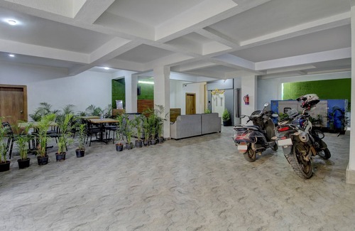 Kharadi Hotel | Treebo White House