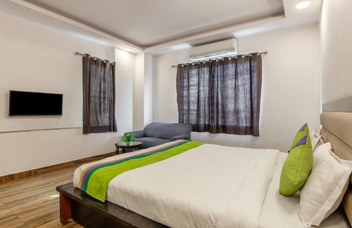 Gurugram Hotel | Treebo White Rock, Sohna Road