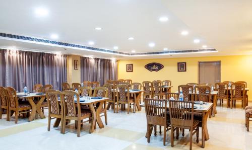 Bhubaneshwar Hotel | Treebo Y Hotels Elite, Khandagiri