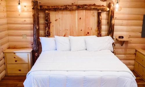 Millersburg House | Treehouse #5 by Amish Country Lodging