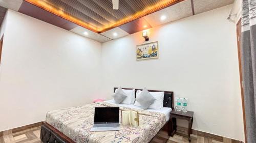 Kasauli Hotel | TreeHouse Kasauli Operated By Splendid Hotels I Vacations I Family Groups & Events I Forest Treks I Memories I