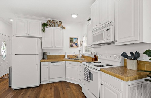 St. Augustine Apartment | Treetop Cottage - 3 blocks from Historic District