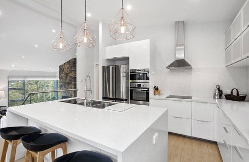Anglesea House | Treetop Escape Anglesea: Modern, Family Getaway, Bush Setting, Elevated Views