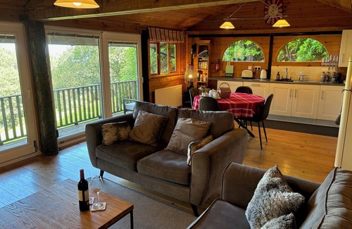 Oare Cottage | TREETOPS, pet friendly, with a garden in Woody Bay