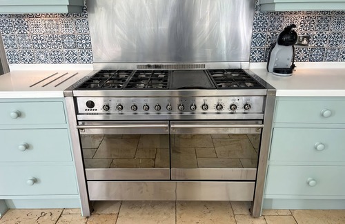 Truro House | TRENARE, pet friendly, character holiday cottage in Truro