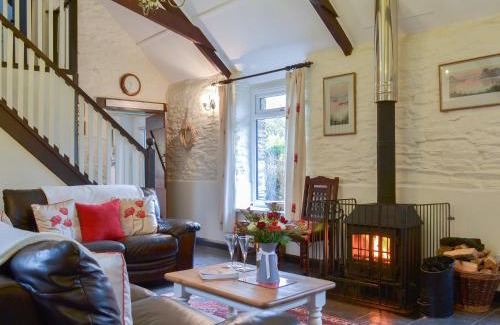 Mount House | Trenay Barns Cottage