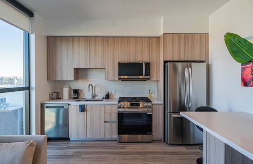 Roosevelt Apartment | Trendy 1BR1BA w/Pool, Gym, Rooftop + In-Unit Laundry