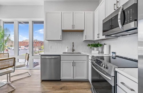 East Nashville Condo | Trendy Boutique Condo East Nashville Sleeps 6