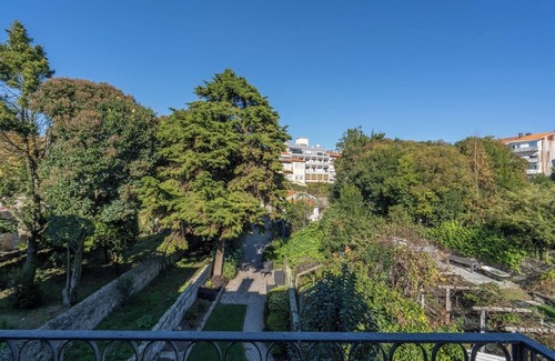 Boavista Apartment | Trendy Flat Art Porto w Balcony