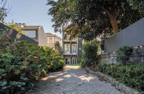 Boavista Apartment | Trendy Flat Art Porto w Balcony