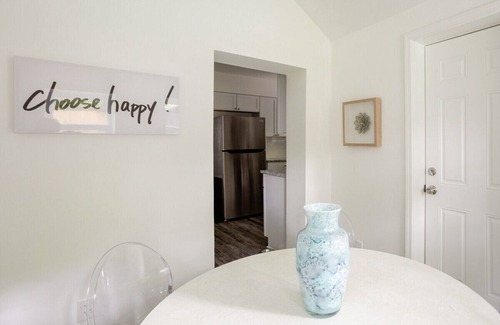 Rosedale House | Trendy Home + 39th ST/KU MED + FirePit + LongStays