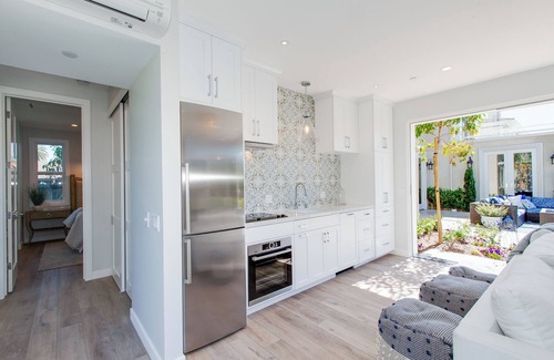 San Onofre House | Trestles Surf Casita - Walk to Trestles - Guard Gated - Beach - Monthly Discount