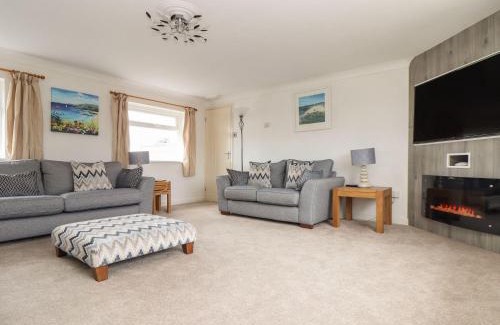 Mullion House | Trewenna