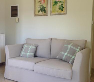 Agii Apostoli Apartment | Triantafilia Guesthouse