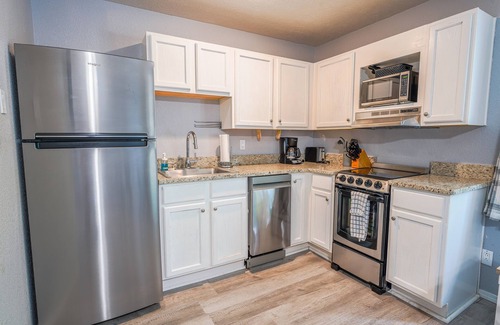 Indian Point Condo | Tribesman Resort #16 - Renovated Condo, Minutes to Silver Dollar, Great Location