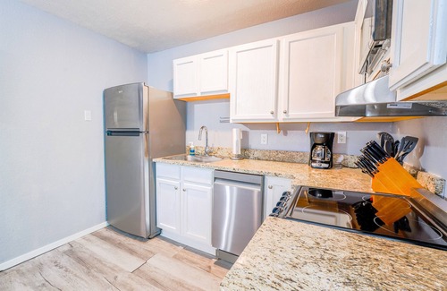Indian Point Condo | Tribesman Resort #17 - Renovated Condo, Minutes to Silver Dollar, Great Location
