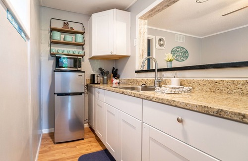 Indian Point Condo | Tribesman Resort #7 - Renovated, Near Silver Dollar, Lake