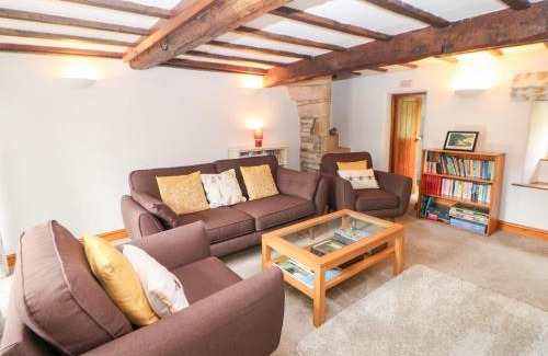 Castleton House | Trickett Gate Cottage