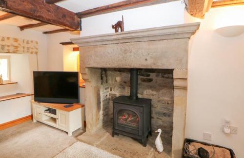 Castleton House | Trickett Gate Cottage