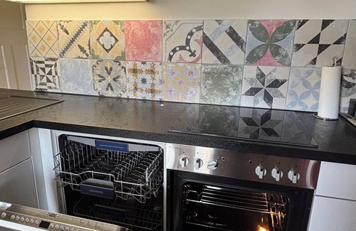 Pallien Apartment | Trier begrüßt Sie mit einer charmanten 2 ZKB Altbauwohnung