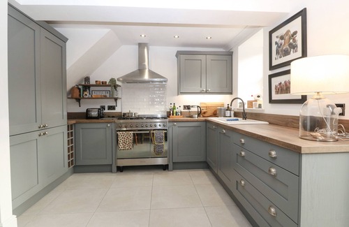 Criccieth Cottage | TRIGFA, pet friendly, character holiday cottage in Criccieth