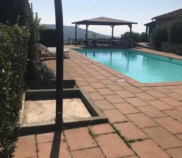 Nibbiaia House | Trilocale con piscina