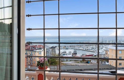 Varazze Apartment | Trilocale in villa vista mare Apt 1
