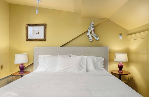 Gananoque Bed & Breakfast | Trinity House Inn