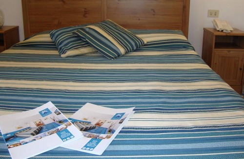 Sant'Angelo House | Tripla ST-Triple room-Ensuite with Shower
