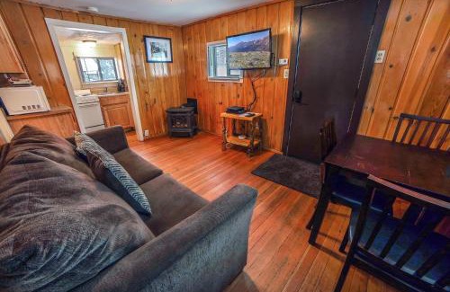 Estes Park House | Triple R Cottages- 3 cabin