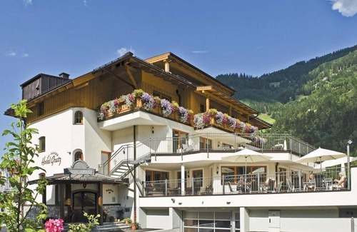 Unterberg House | Triple room "Enzian" - Hotel Gratz Grossarl