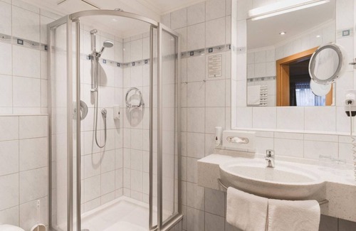 Unterberg House | Triple room "Enzian" - Hotel Gratz Grossarl