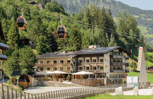 Bad Hofgastein Cottage | Triple room with bath, WC - B&B Berglift