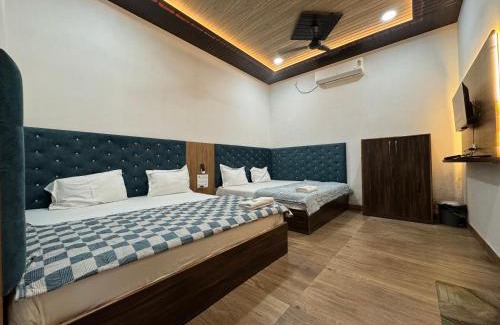Mathura Hotel | Trishika Residency