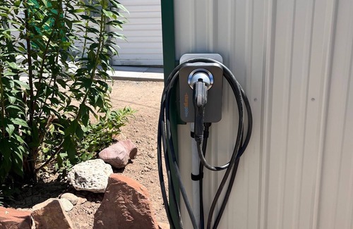 Hanksville House | Trista's Farmhouse 4-bedroom in Hanksville close to Lake Powell and Capitol Reef