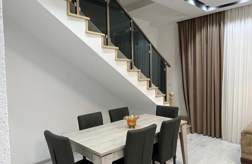 Kutaisi Apartment | Tristanis House