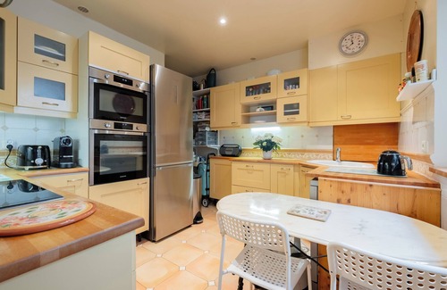Ternes Apartment | Triumphant Design, by Veeve