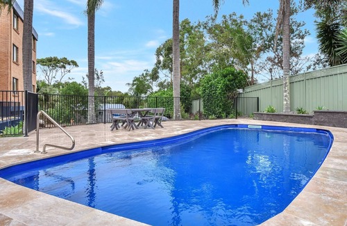 Soldiers Point Apartment | Triview - Mitchell Street, Unit 4/1-3, Soldiers Point - Spectacular water views